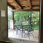 D'hotes La Bastide St Julien Bed & Breakfast 3*
