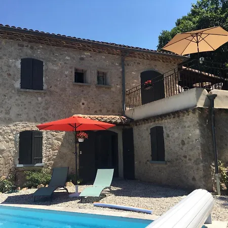 D'hotes La Bastide St Julien Bed & Breakfast